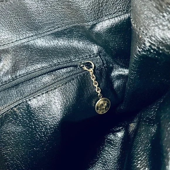 Gucci black leather shoulder bag - Picture 13 of 16